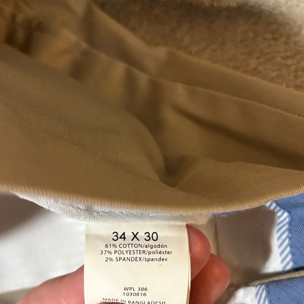 Haggar Men's Classic Khaki Chinos